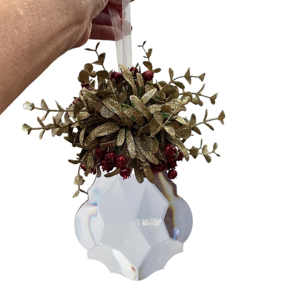 Kissing Krystals Acrylic Mistletoe Christmas Ornament Clear Green Gold Red Berry